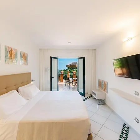 Sant'alfonso מלון דירות 4*
