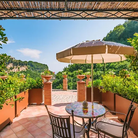 מלון דירות Sant'alfonso 4*